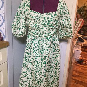 NWT beautiful green and white dress size L  by  FRNCH great fall event dress